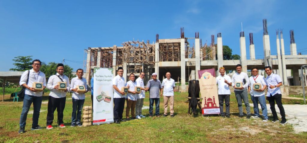 Yayasan Muslim Sinar Mas Land Merayakan Idul Adha 1444 H dengan Salurkan Ratusan Hewan Kurban Kepada Masyarakat